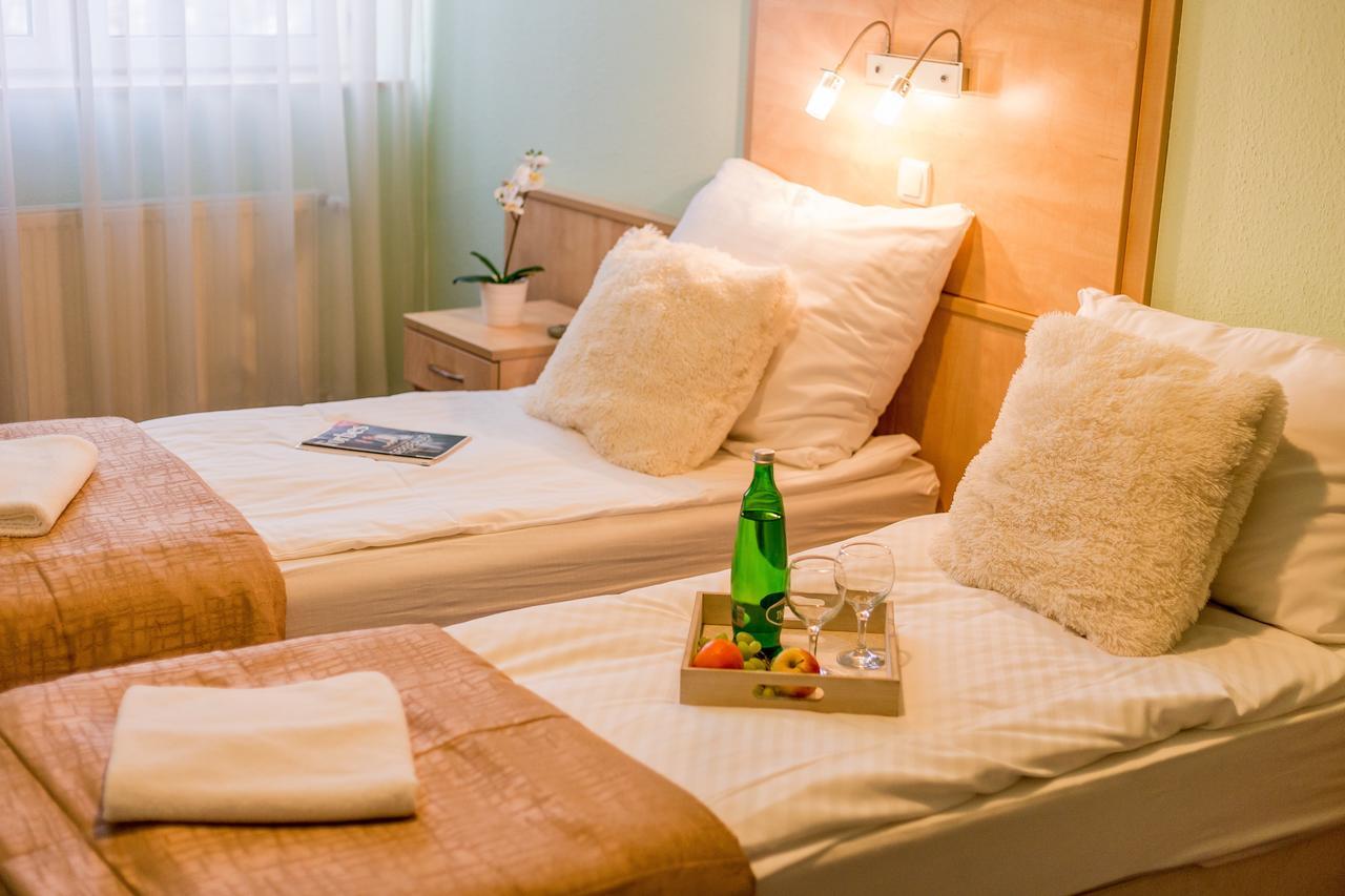 Salgo Hotel Salgótarján Eksteriør billede